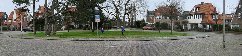 Small round park